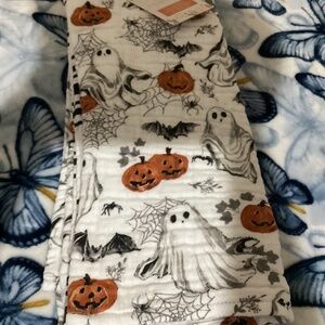 New The Farmhouse Halloween Kitchen Towels - Ghost and Jack-o- lanterns / 3 pack